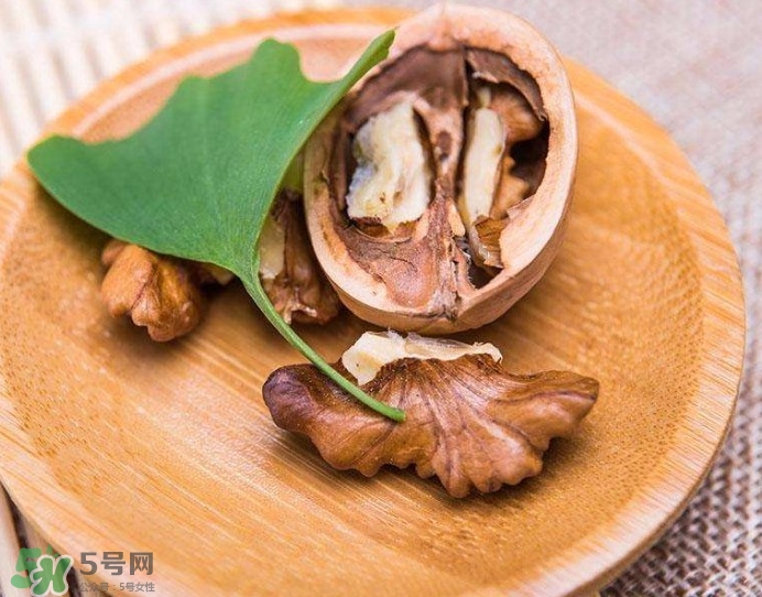 核桃粉寶寶可以吃嗎？寶寶幾個月可以吃？