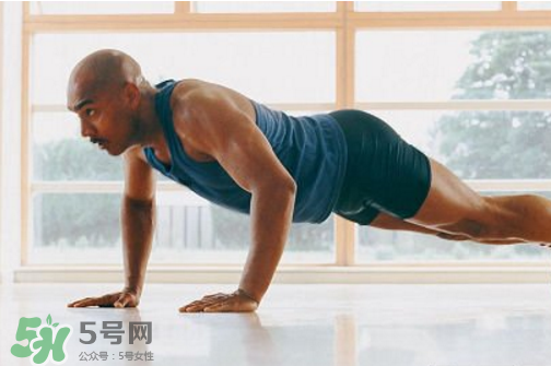 波比跳能減肚子嗎？波比跳做多少能減脂？