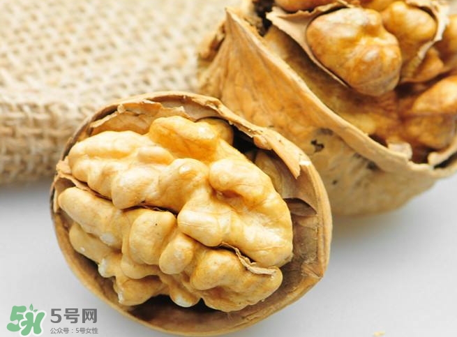長期吃核桃有副作用嗎？核桃的副作用很大嗎？
