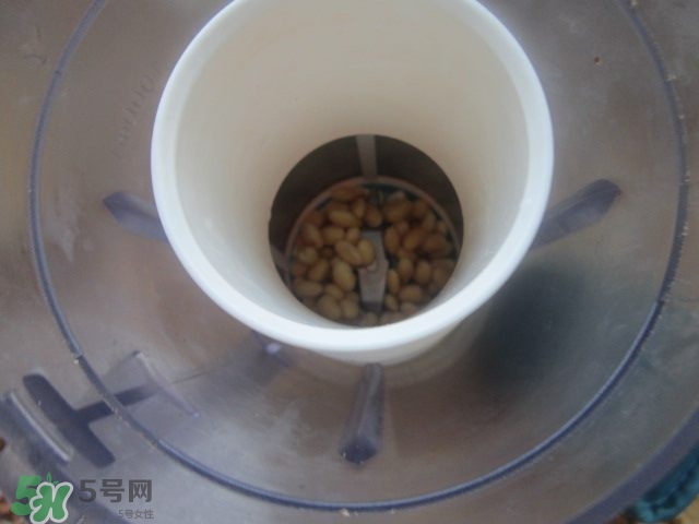 核桃可以和黃豆一起打豆漿嗎？核桃和什么一起打豆漿好？