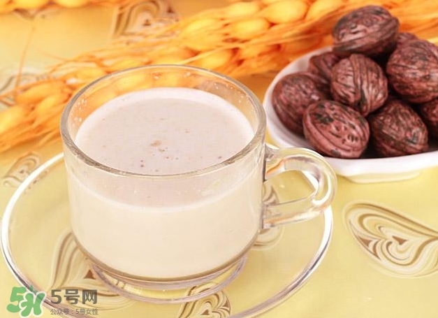 喝核桃粉有什么好處？喝核桃粉會長胖嗎？