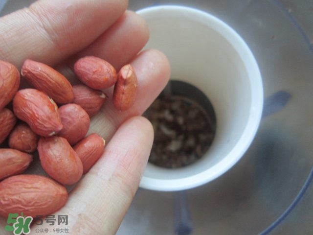 核桃可以和黃豆一起打豆漿嗎？核桃和什么一起打豆漿好？