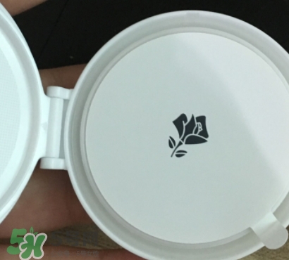 蘭蔻小粉盒適合什么膚質？