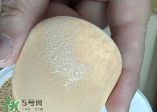 蘭蔻小粉盒適合什么膚質？