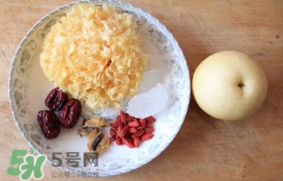 雪蛤能和銀耳一起燉嗎？雪蛤銀耳羹怎么做？
