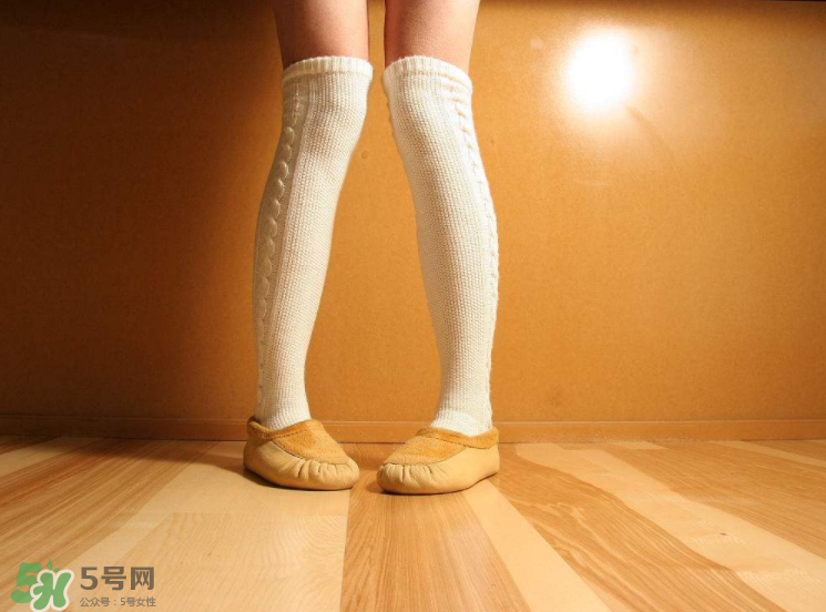 風(fēng)濕會(huì)引起發(fā)燒嗎？風(fēng)濕會(huì)引起胎停嗎？