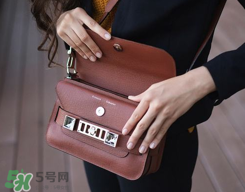 proenza schouler是什么牌子？proenza schouler是奢侈品嗎？