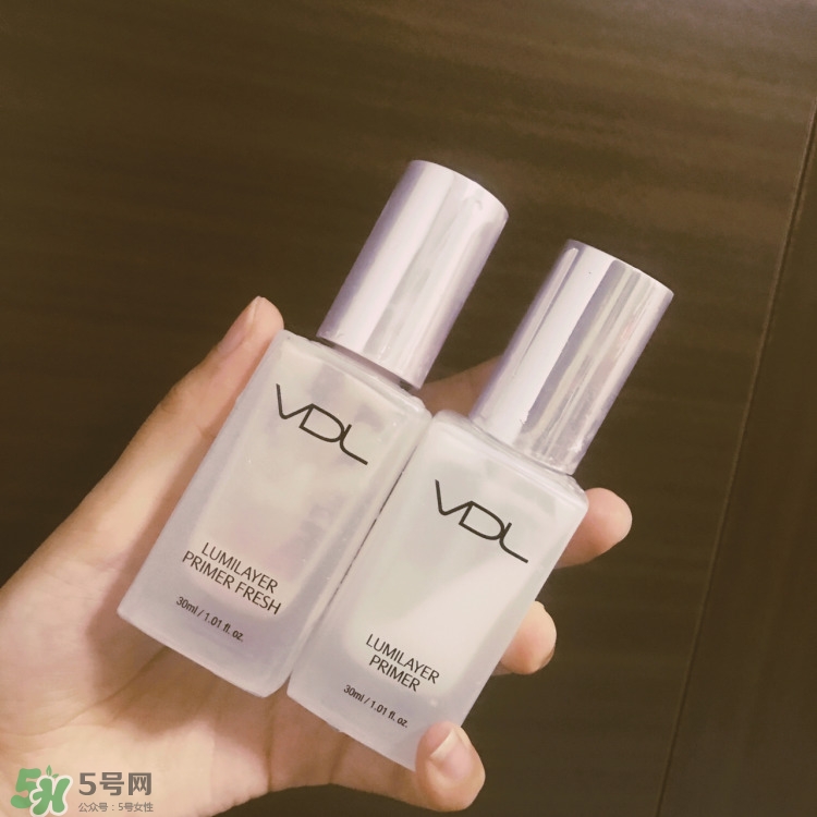 粉底液和提亮液的區別 先用提亮液還是粉底液