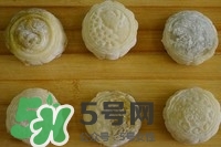 榴蓮冰皮月餅的做法？榴蓮冰皮月餅價(jià)格