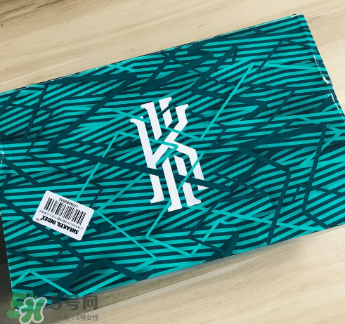 nike kyrie3 mamba mentality怎么樣？歐文3李小龍配色開(kāi)箱測(cè)評(píng)
