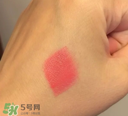 雅詩(shī)蘭黛戀愛(ài)唇膏怎么打開(kāi)？雅詩(shī)蘭黛戀愛(ài)唇膏怎么用