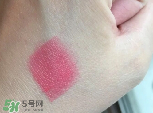 雅詩(shī)蘭黛戀愛(ài)唇膏怎么打開(kāi)？雅詩(shī)蘭黛戀愛(ài)唇膏怎么用