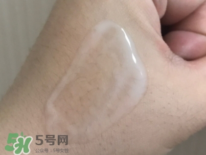 olay臻粹系列小臉精華多少錢？olay小臉精華適合年齡