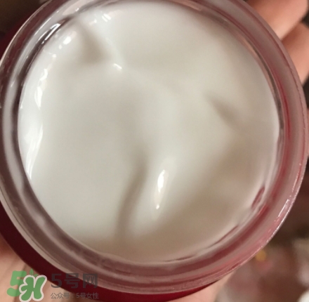olay小臉霜怎么樣？olay新生塑顏臻粹面霜功效
