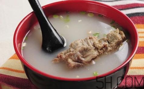 牛骨頭湯補什么？牛骨頭湯不能和什么一起吃