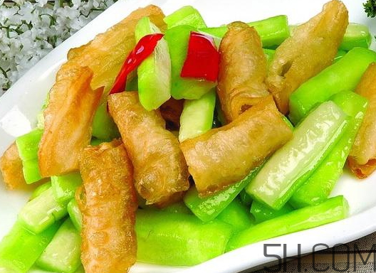 油條和什么炒好吃？油條可以炒什么菜？