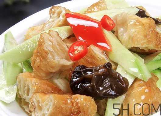 油條和什么炒好吃？油條可以炒什么菜？