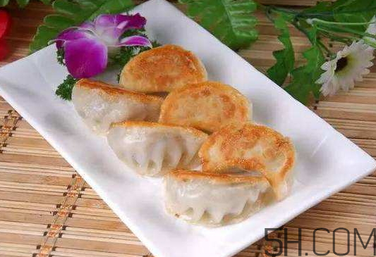 煎餃怎么做不粘鍋？煎餃粘鍋怎么辦？