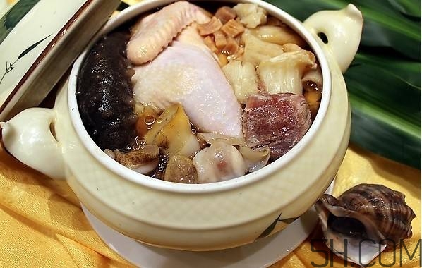 海參可以和排骨一起燉湯嗎？海參排骨湯怎么做？