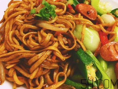 炒面用什么醬油？炒面用什么調(diào)料最香？