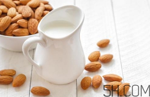 高鈣奶真的補鈣嗎？吃什么補鈣最快最好？
