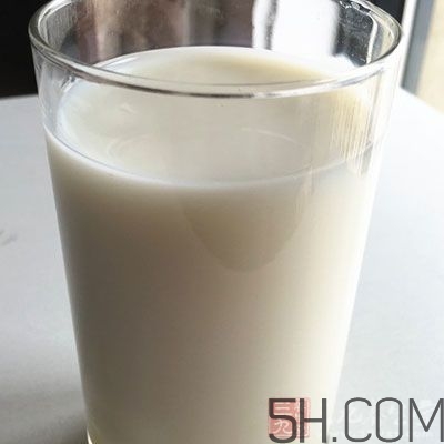 牛奶煮開了還有營養嗎？牛奶可以加熱嗎？