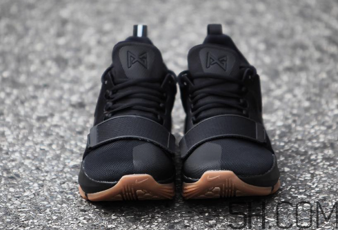 nike pg 1黑色生膠大底發售時間_實物什么樣？