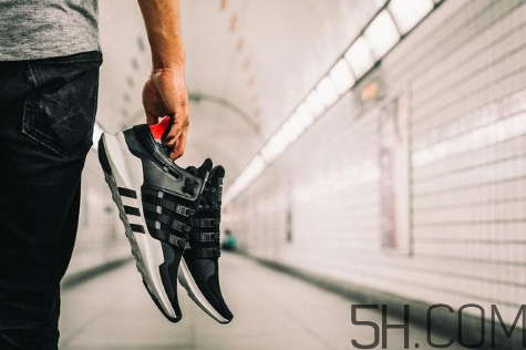 adidas eqt support adv芝加哥限定款怎么買？