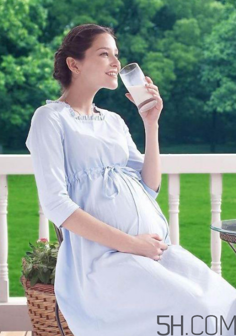 孕媽咪需要喝孕婦奶粉嗎？孕婦生活不宜