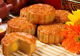 寶寶多大可以吃月餅？寶寶吃月餅會上火嗎？