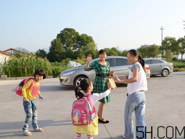 寶寶多大上幼兒園合適？寶寶上幼兒園早好嗎？