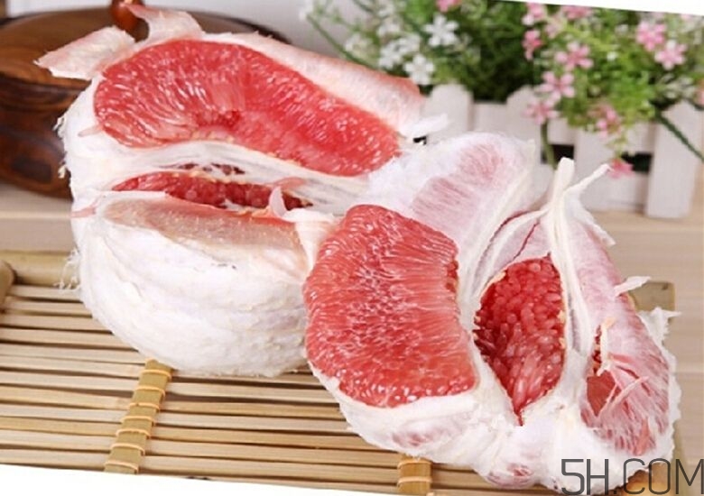 紅心柚子與白肉柚子有什么差別？紅心柚子是轉基因嗎？