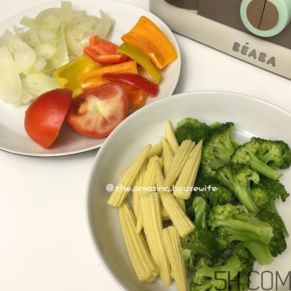關于寶寶吃輔食的疑難問題，答案在這里