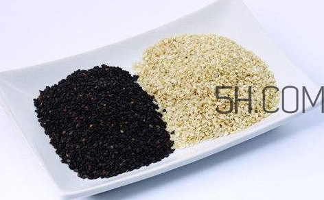 黑芝麻和白芝麻有什么區別？黑芝麻和白芝麻哪個好？