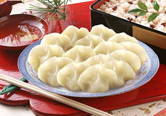 餃子和面用熱水還是冷水？餃子和面要醒多長(zhǎng)時(shí)間？