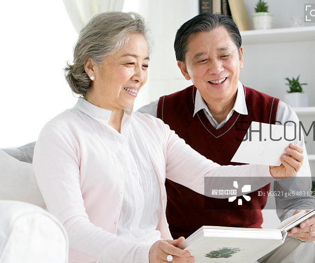 頸椎病能游泳嗎？頸椎病能引起胸疼嗎？
