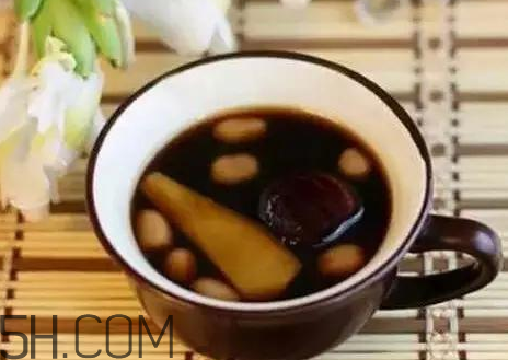 秋天早上能吃姜嗎？秋天喝什么蜂蜜好？