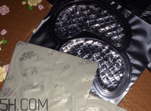可貝爾燕窩特潤修護眼紋消眼貼膜多少錢？怎么樣？