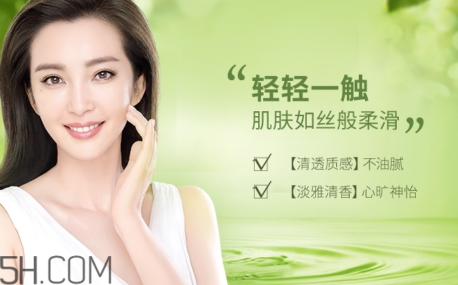 百雀羚爽膚水怎么樣？百雀羚爽膚水含酒精嗎？