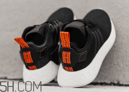 adidas nmd r2 future harvest萬圣節配色實物什么樣？