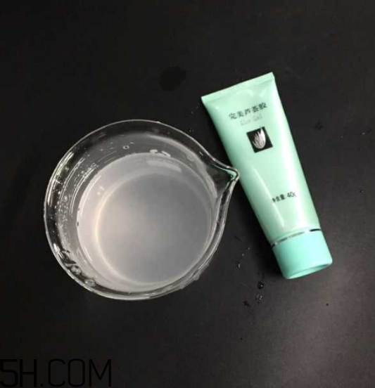 昭貴蘆薈凝膠汁怎么樣？昭貴蘆薈膠和完美蘆薈膠哪個好？