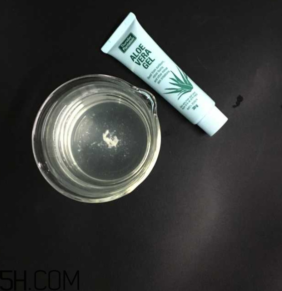 昭貴蘆薈凝膠汁怎么樣？昭貴蘆薈膠和完美蘆薈膠哪個好？