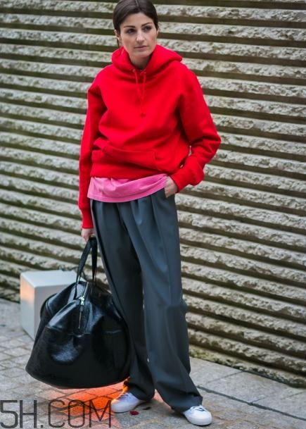 紅色衣服褪色怎么補(bǔ)救？紅色衣服掉色如何處理？
