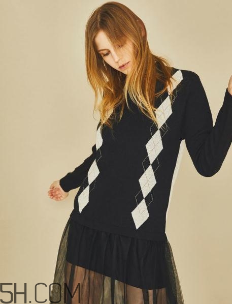 ur的衣服貴嗎？ur衣服什么價(jià)位？