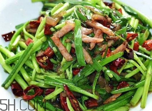 擇藜蒿手臟怎么洗？藜蒿和水芹菜的區別