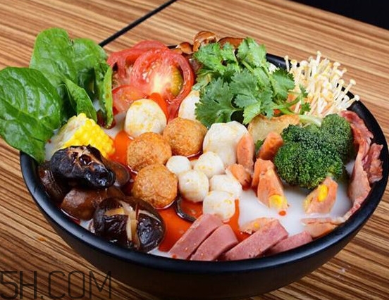 關(guān)東煮利潤高嗎？關(guān)東煮和麻辣燙的區(qū)別