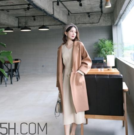 雙面羊絨大衣能熨燙嗎？雙面羊絨大衣怎么熨燙？