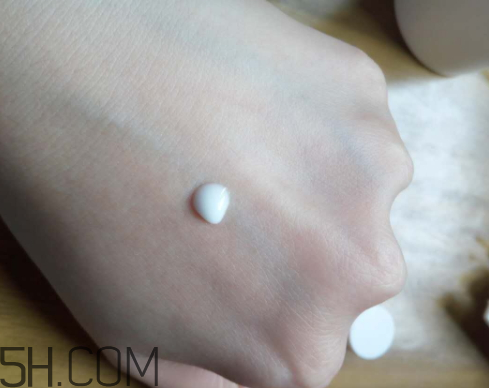 貝美金縷梅水油平衡清爽噴霧爽膚水怎么樣？多少錢？