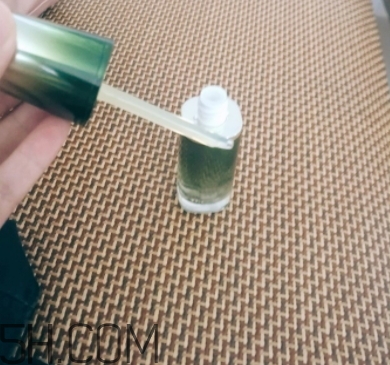 百雀羚肌初賦活系列怎么樣？百雀羚肌初賦活系列適合年齡