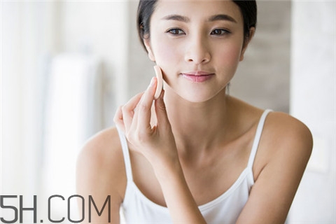青春痘需要用藥嗎？青春痘需要治療嗎？